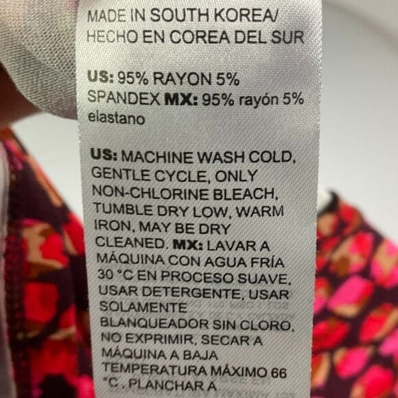 NWOT Chico's Touch of Cool™ Spots Layering Tee, size US Small - Picture 9 of 11